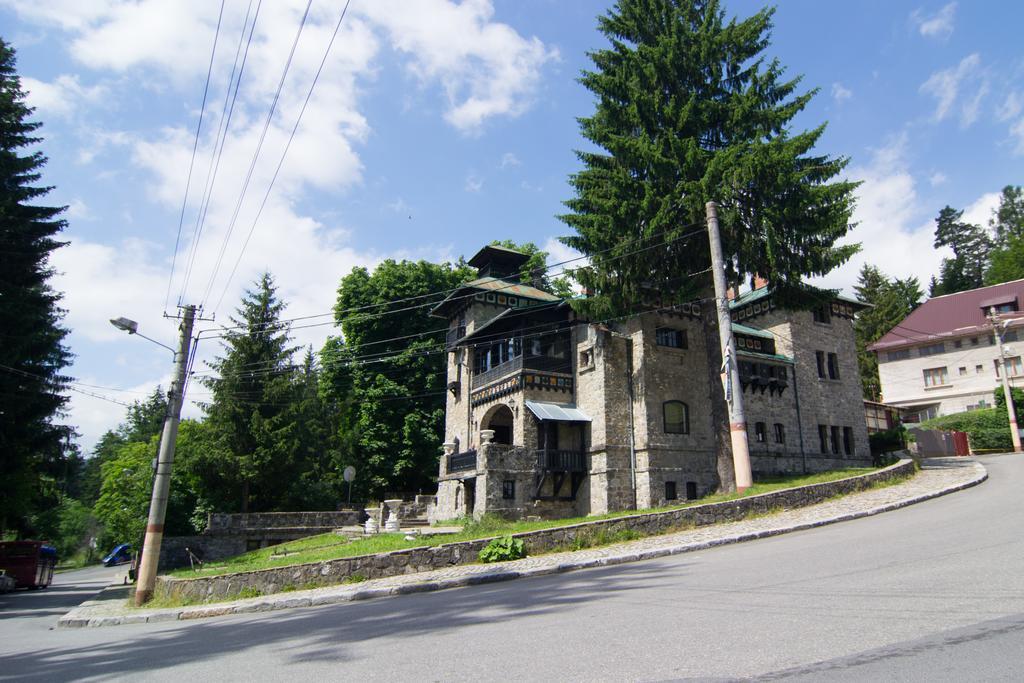 Casa Cu Farfurii Hotel Sinaia Luaran gambar